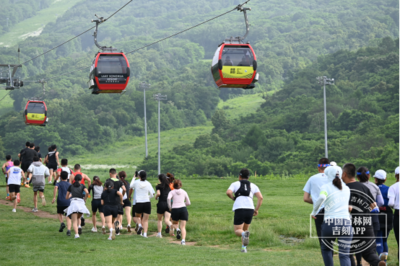 青山花海露營(yíng)節(jié)歡樂啟幕 運(yùn)動(dòng)項(xiàng)目經(jīng)營(yíng)引領(lǐng)2024吉林市消夏避暑休閑季新風(fēng)尚